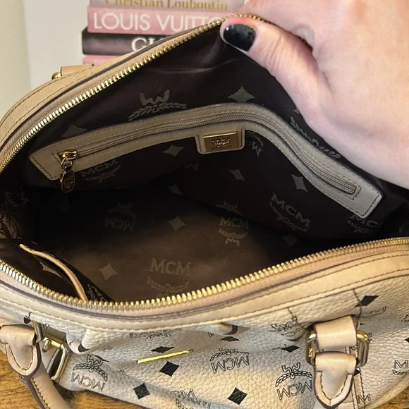 MCM Beige Alma handbag - Picture 7 of 7